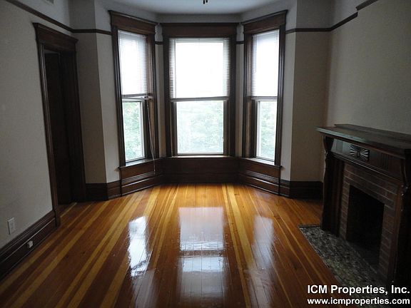 5th image of 851 W Wellington Ave #3K