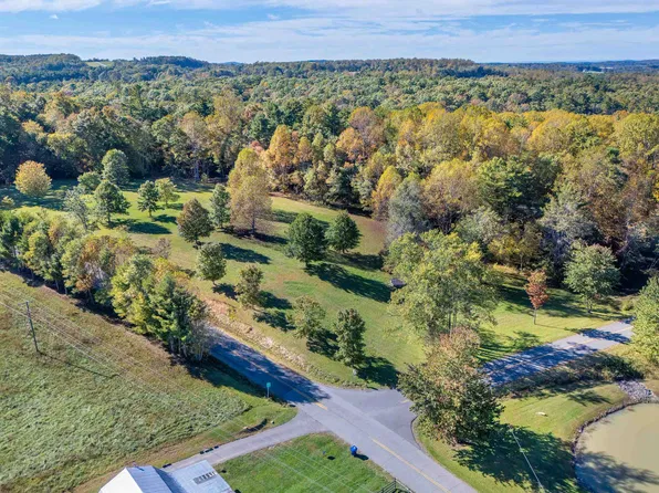Pilot View Rd, Hillsville, VA 24343