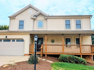 200 Jaclyn Dr, Cranberry Township, PA 16066