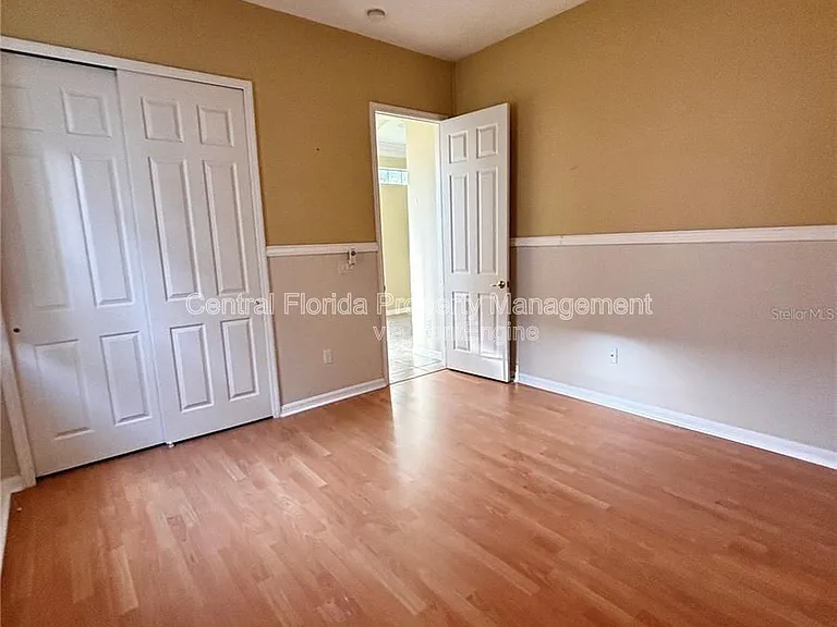 16127 Bristol Lake Cir — Photo 35