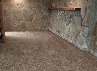 527 Hayhurst St, Rivesville, WV 26588