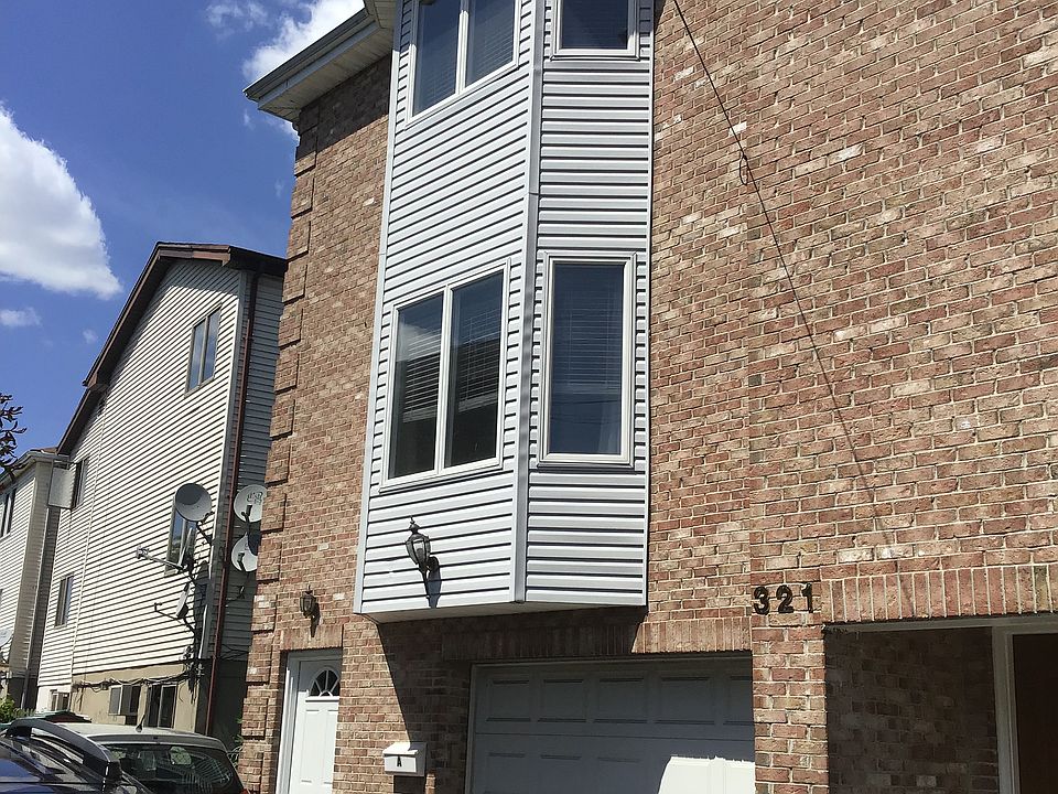1st image of 321 1st St #321