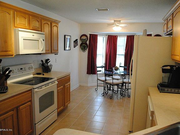 5th image of 4311 Hanging Moss Dr