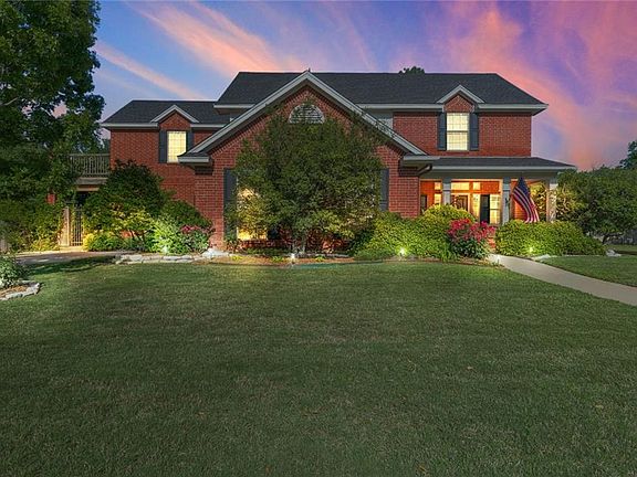 2nd image of 626 Briar Ct