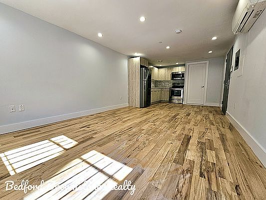 3rd image of 1167 Dean St #1
