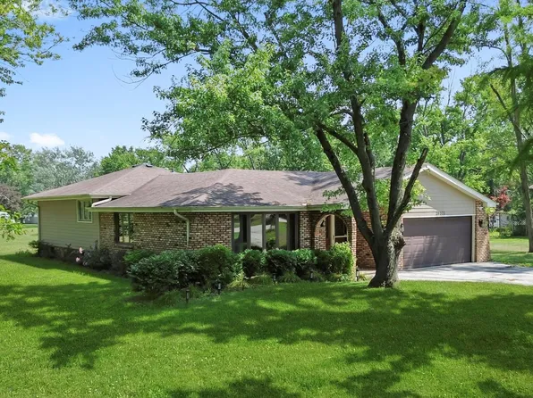 26521 S Greenwood Ave, Crete, IL 60417