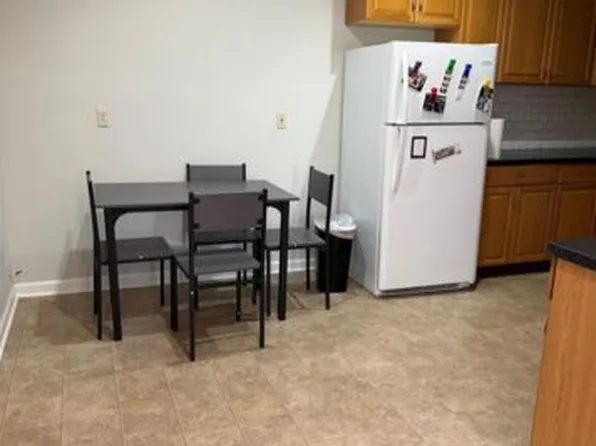 250 Park Ave, East Rutherford, NJ 07073