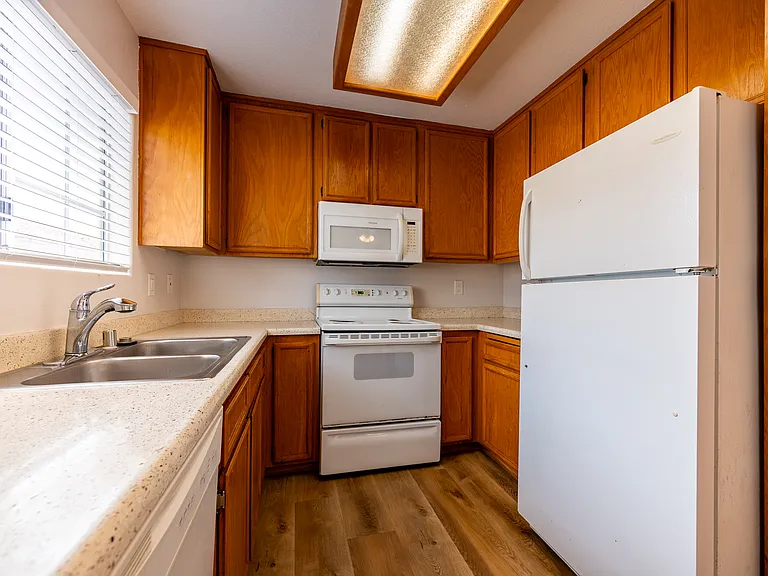 265 Ash Ave #D — Photo 8