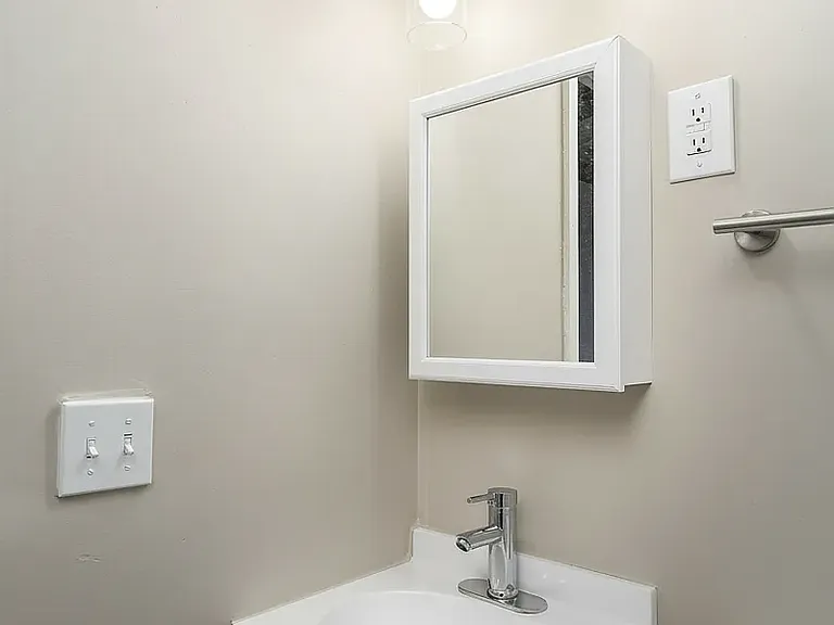 Blue Ridge Apartments — Photo 14