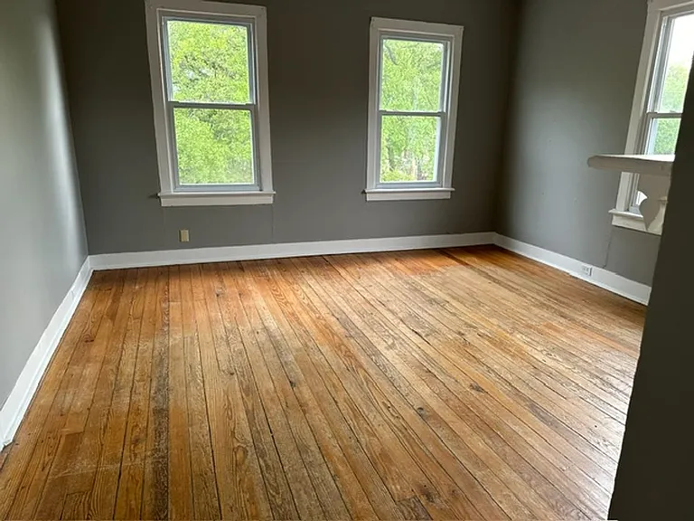 519 Highmarket St — Photo 9