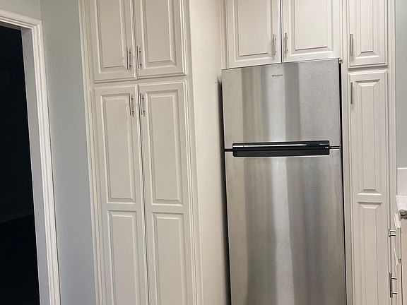 5th image of 699 Roble Ave APT 3