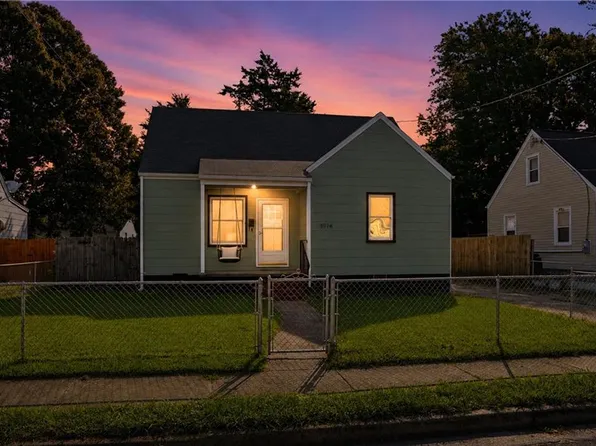 8914 Devon St, Norfolk, VA 23503