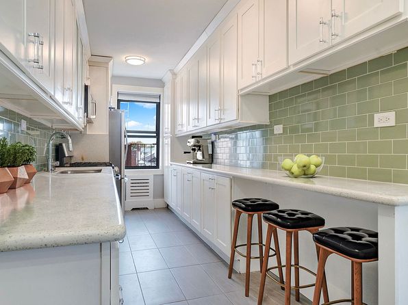 1075 Ocean Pkwy APT 3E, Brooklyn, NY 11230