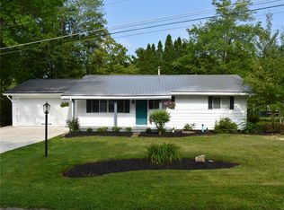11721 Oakwood Rd, Conneaut Lake, PA 16316