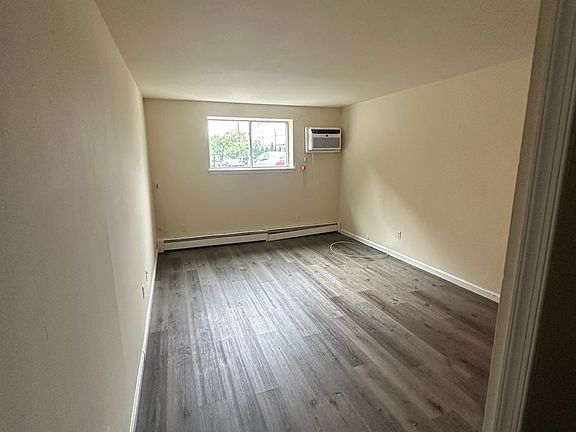 3rd image of 8401 Torresdale Ave #A2