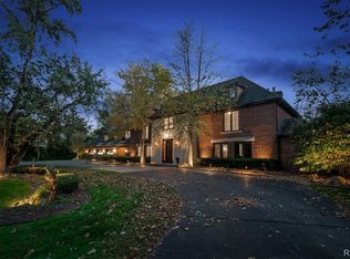 25325 Devon Ln, Franklin, MI 48025