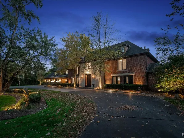 25325 Devon Ln, Franklin, MI 48025