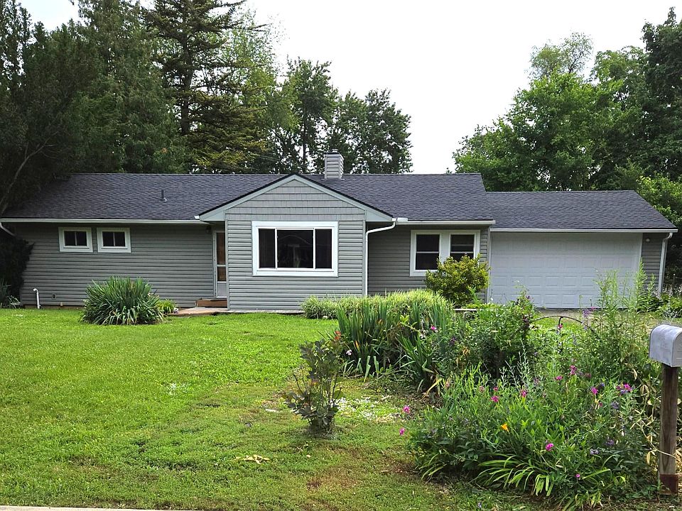 1st image of 2569 Easy St