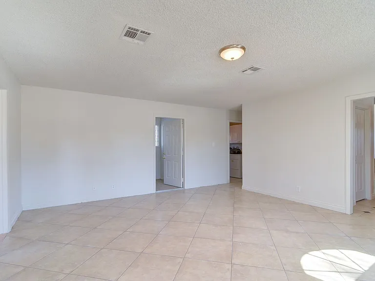 7640 Spencer St — Photo 3