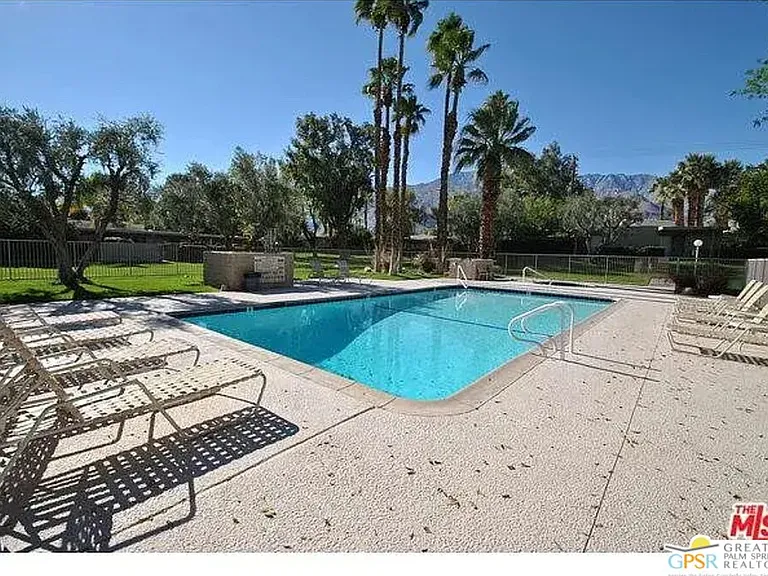 1751 E Sandalwood Dr — Photo 29