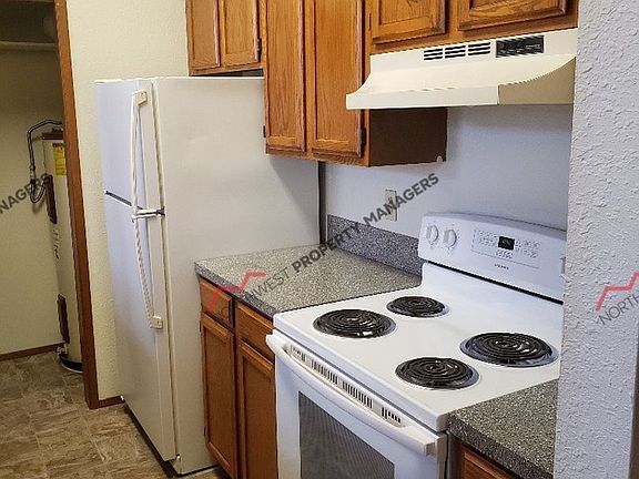 5th image of 369 NW Chehalis Ave APT 203