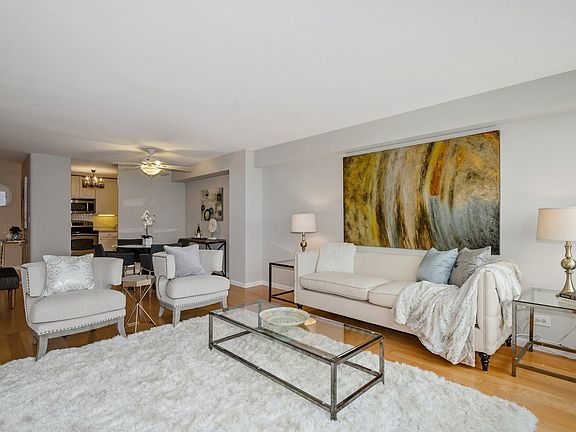 4th image of 1440 N Lake Shore Dr APT 31D