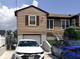 221 Midland Ave, Staten Island, NY 10306