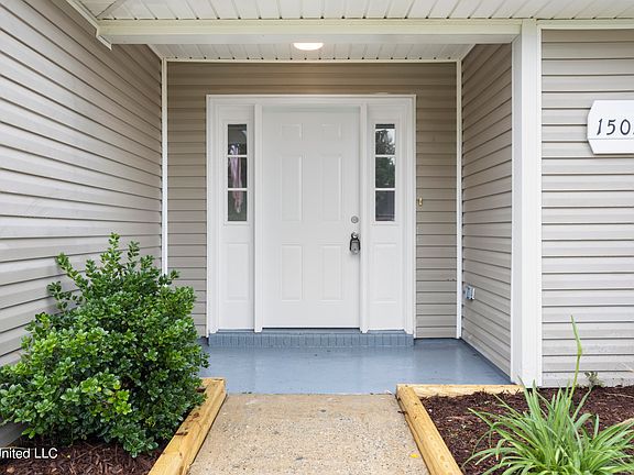4th image of 15076 Sagewood St