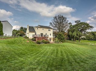 3106 Greenridge Dr, Lancaster, PA 17601