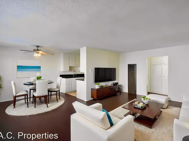 24411 Newhall Ave — Photo 3