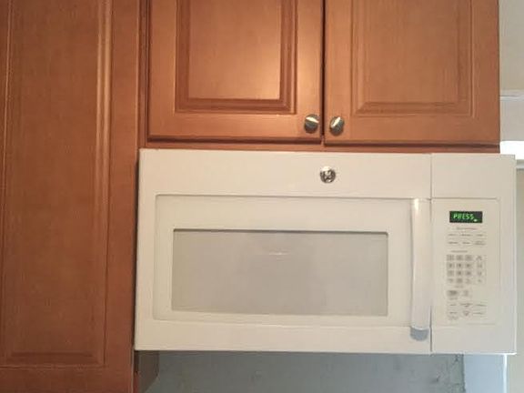 Eat In Kitchen