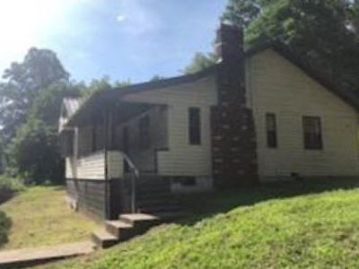 25149 Daniel Boone Pkwy, Racine, WV, 25165