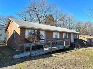 17/19 Hunter St, Thomasville, NC 27360
