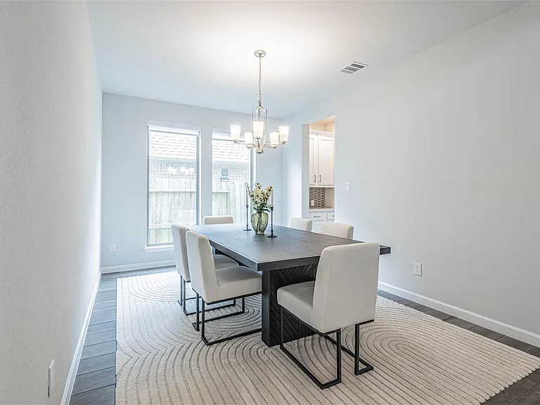 1618 Clover Ct — Photo 32