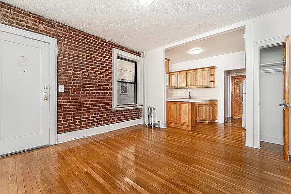 Rented by Modern Spaces | media 8