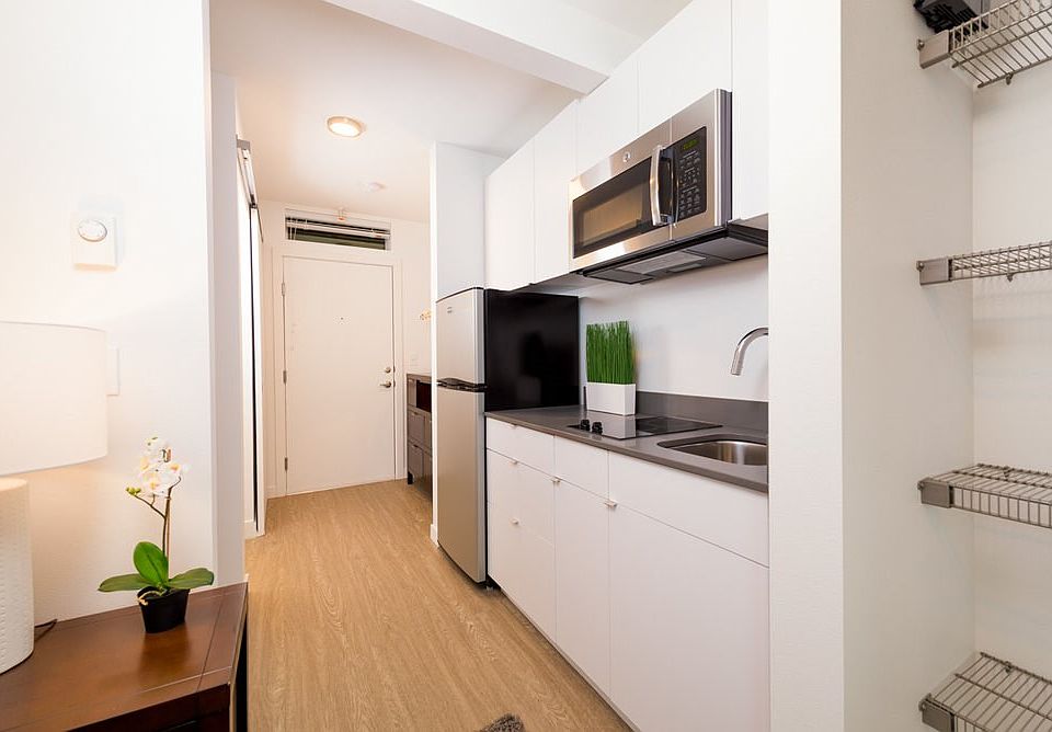 1st image of 111 21st Ave E #13