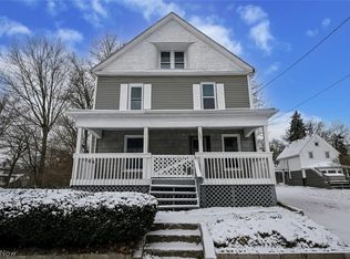 1060 Yale St, Akron, OH