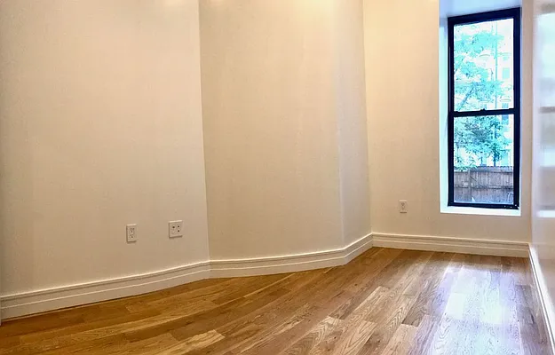 Rented by Zjama Realty Corp | media 28