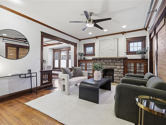 3rd image of 4119 Holmes St