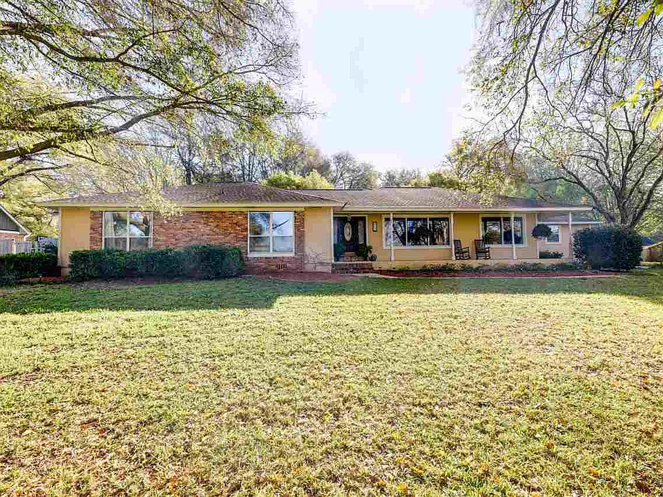 1st image of 2160 Orleans Dr