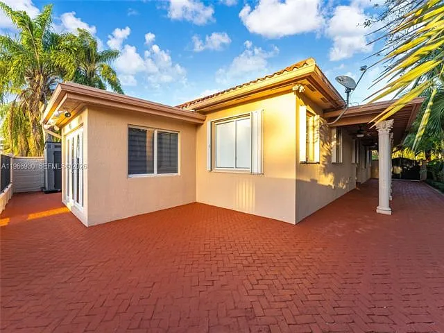 2280 SW 152nd Pl — Photo 14