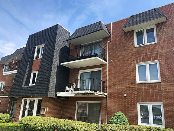 3rd image of 10811 S Keating Ave APT 2SE
