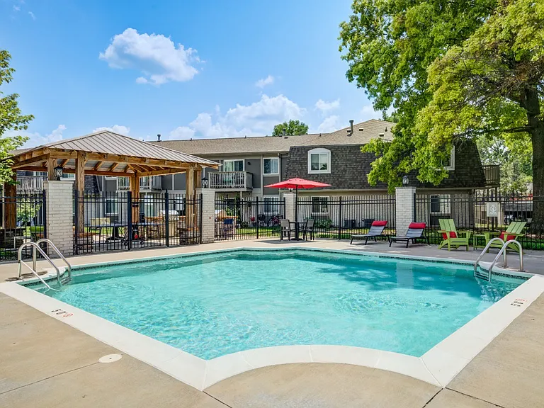 The Elliott at College Park Apartment Homes — Photo 15