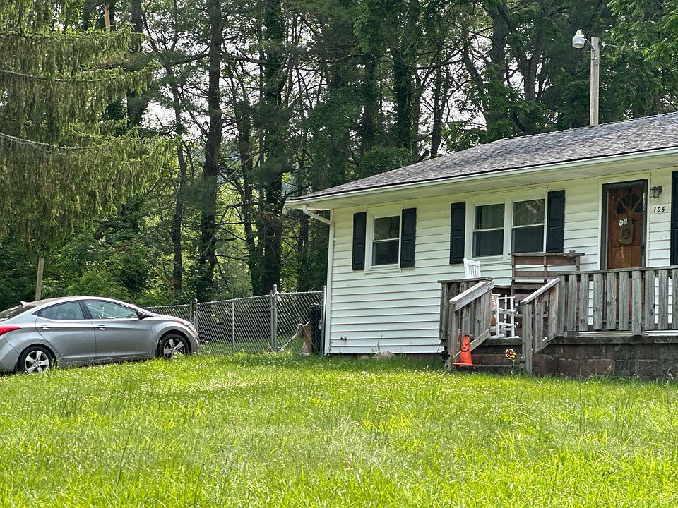 2nd image of 109 Pres Jackson Rd