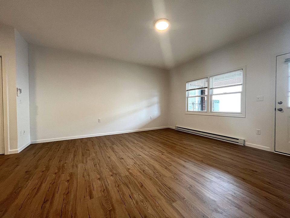 17 Park Street 17 Park St Lee MA Zillow