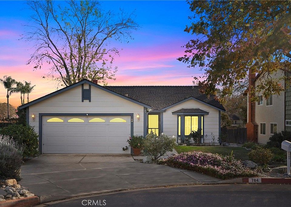 1st image of 784 Davenport Cir
