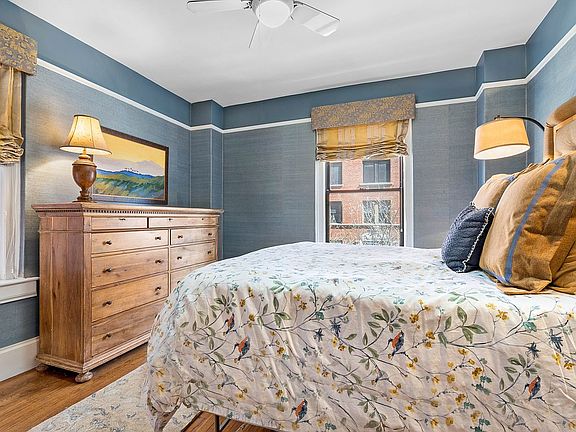 4th image of 150 E 93rd St APT 4D