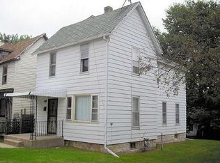 1027 S Float Ave, Freeport, IL 61032