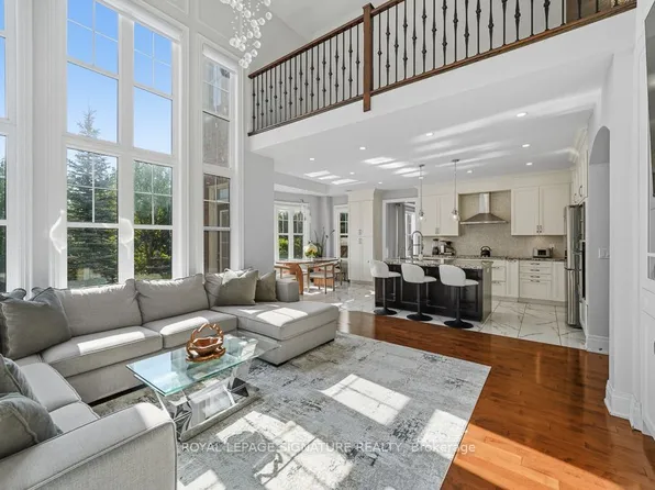 9 William Bowes Blvd, Vaughan, ON L6A 4B1