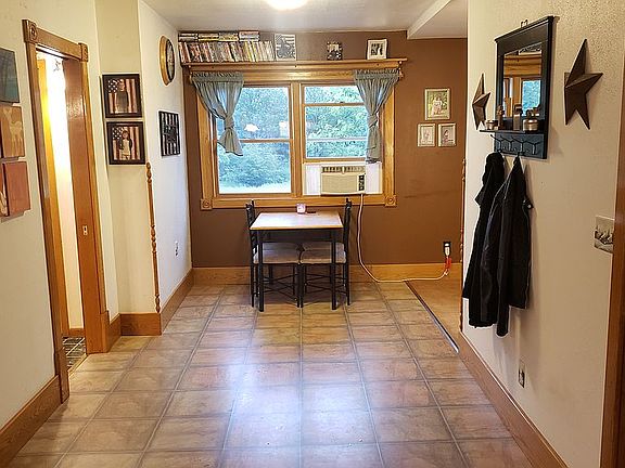 5th image of N4402 Owen Ave